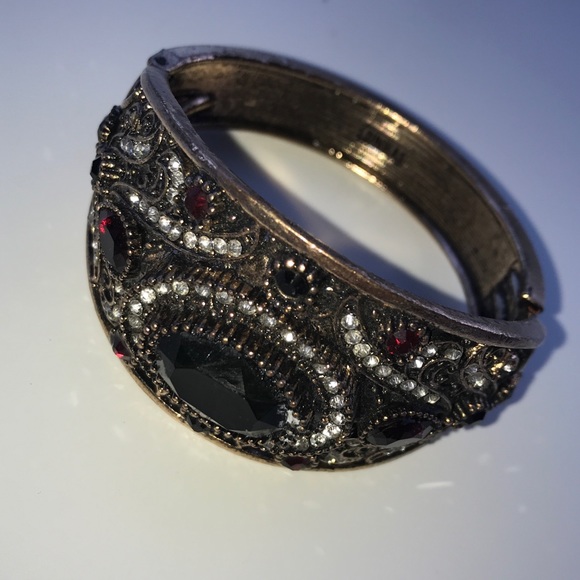 The Regal Mediterranean Cuff Bejewelled Bracelet - Picture 6 of 6